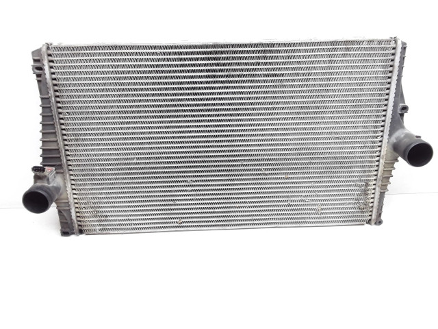 Интеркулер  30748808   Volvo XC90 