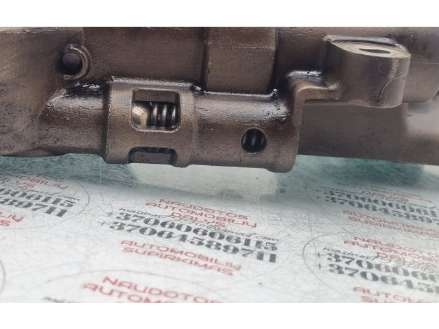 Масляный насос BDW 06E115105G Audi A6 S6 C6 4F