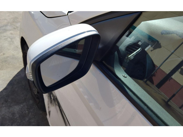 Зеркало электрическое        Skoda Fabia Mk3 (NJ)  2015 - 2021 года   