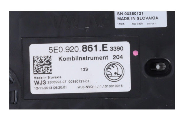 Панель приборов 5E0920861E Skoda Octavia Mk3 (5E)
