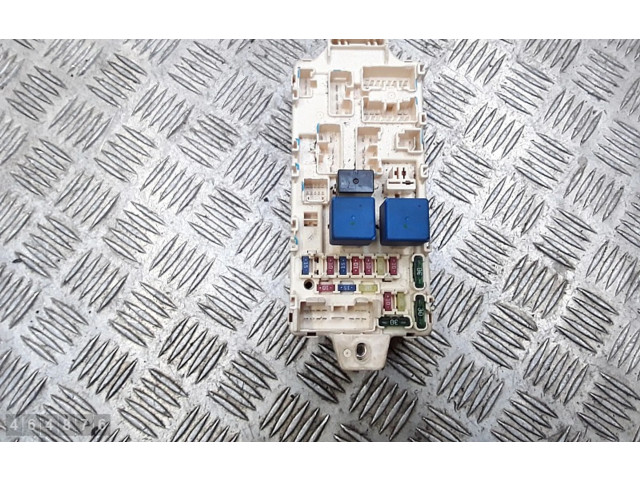 Pojistková skříňka Mitsubishi Pajero 2005