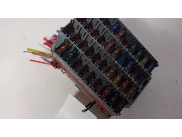   Pojistková skříňka 9162439   Volvo S60 2003