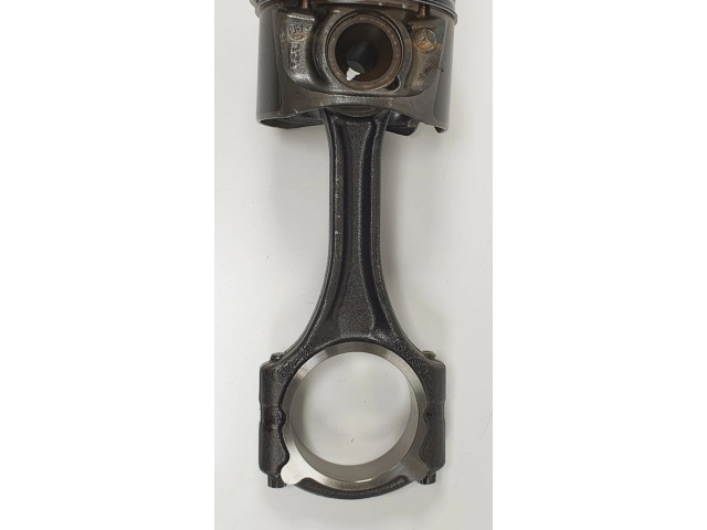 Píst 0830923 Mercedes-Benz A W169