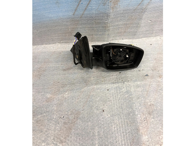 Зеркало электрическое Skoda Fabia Mk3 (NJ) 2015 - 2021 года