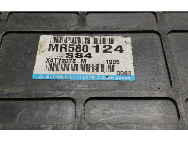 Блок управления MR580124, X4T72076M Mitsubishi Pajero