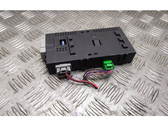 Блок управления крюка для прицепа