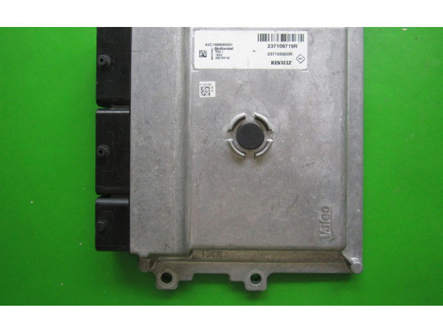 Řídící jednotka 237109719R, 237105500R Dacia Logan III 2017