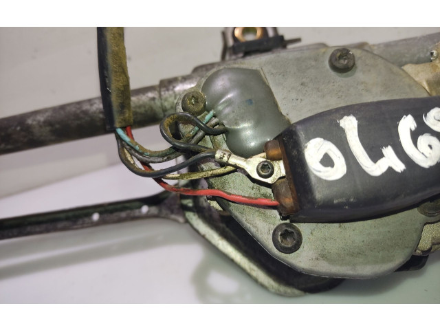 Моторчик дворников 7701055893    Renault Trafic I