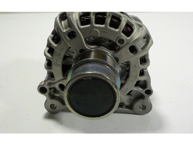 Генератор 04E903015A, 04E903015A Audi A1