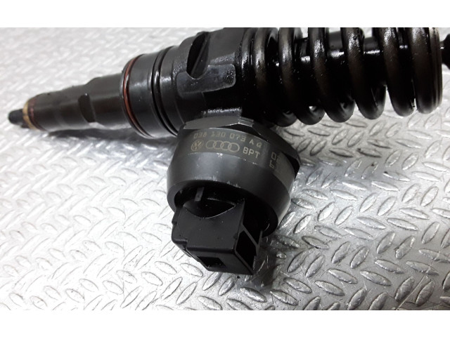 Форсунка 038130073AQ Audi A3 S3 8L -