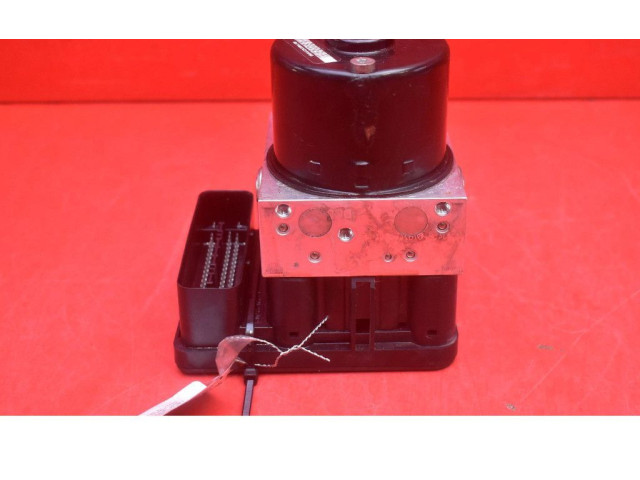 Блок АБС 6772213, 6772213 BMW X3 E83 2003 - 2010 года