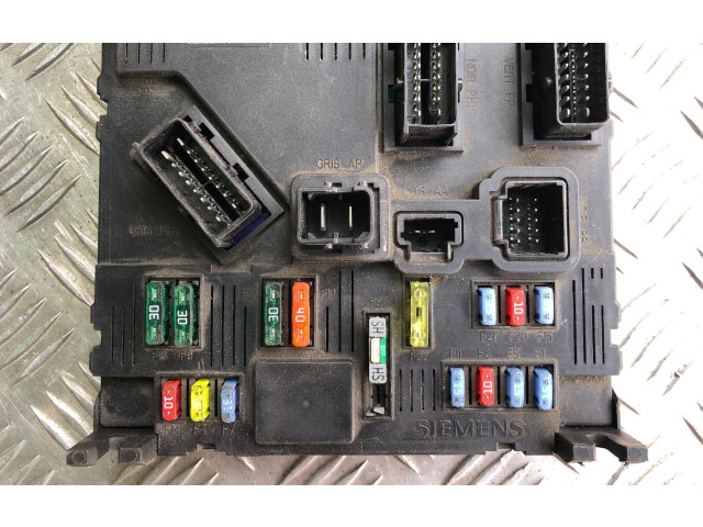 Блок предохранителей  9653667480, BSIF03C0   Citroen C2    