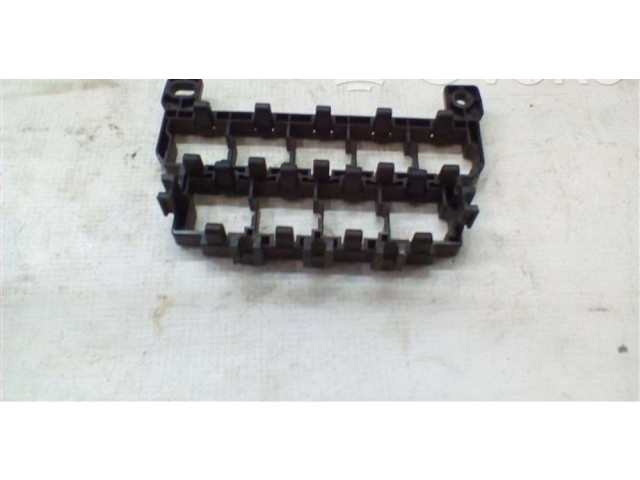 Блок предохранителей  4F0937503   Audi A6 S6 C6 4F    