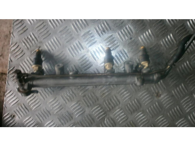 Топливная рампа 9250930018, 3531023010   Hyundai Lantra I 1.6 