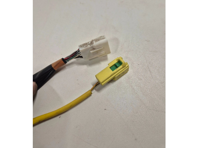 Подрулевой шлейф SRS Ze20V460562   Subaru Forester SG