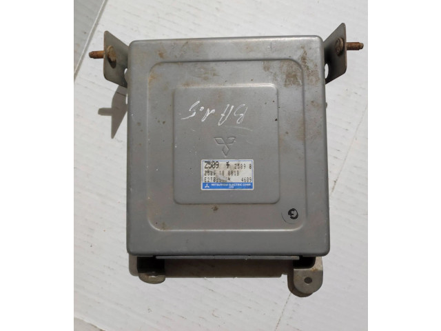 Блок управления двигателя Z50910881B   Mazda 323