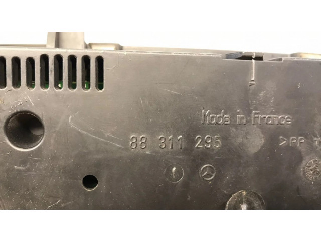 Панель приборов 88311295, A0014468621 Mercedes-Benz Sprinter W901 W902 W903 W904