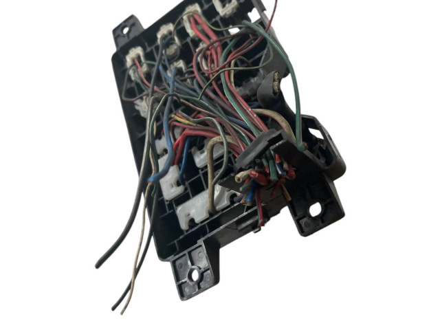 Pojistková skříňka ma6882 Mitsubishi Pajero 2001