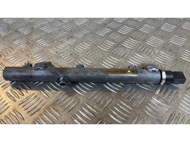 Vstřikovací lišta A6420700695, 0528100126 Mercedes-Benz C W203 pro naftový motor 3.0 642 3.0 V6