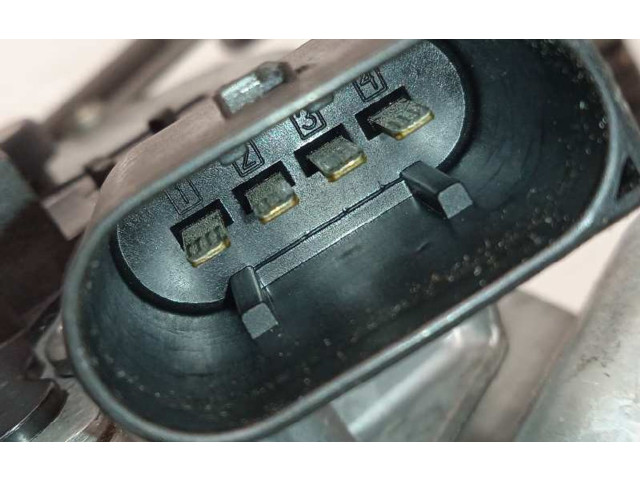 Моторчик дворников A2518202542, A2518200440 Mercedes-Benz R W251