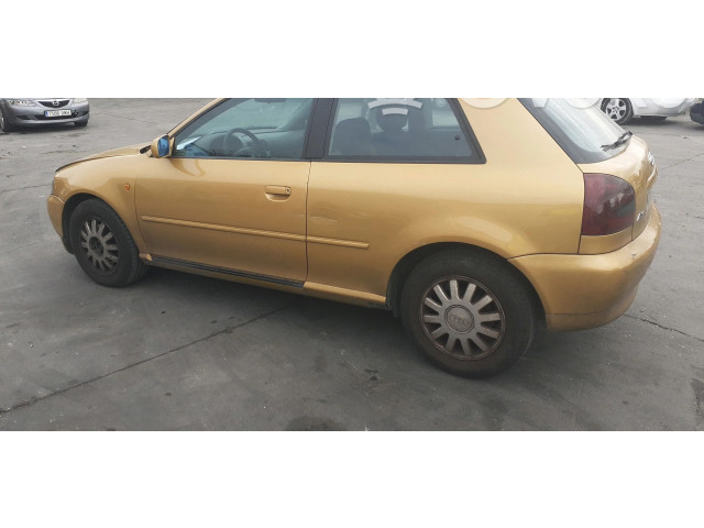 Интеркулер 1J0145803G Audi A3 S3 8L