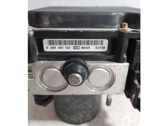 Блок АБС 0265951123, 0265230481 Subaru Forester SH 2008 - 2013 года