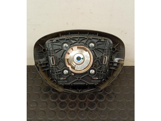 Подушка безопасности водителя Dacia Duster