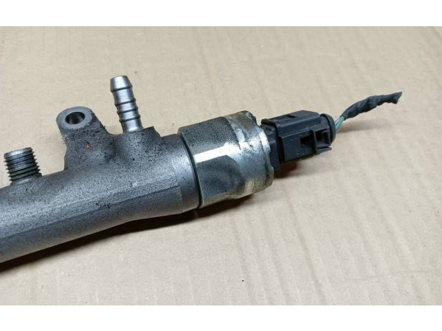 Топливная рампа 03L130764A   Skoda Superb B6 (3T)   для двигателя CAYC