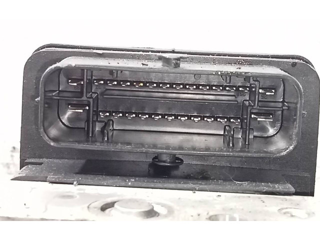 Блок АБС 6R0614517CA, P3-B9-15-3 Skoda Rapid (NH) 2012 - 2019 года