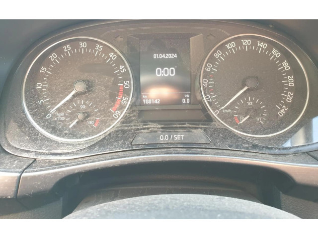 Панель приборов 100.142KM Skoda Fabia Mk3 (NJ)