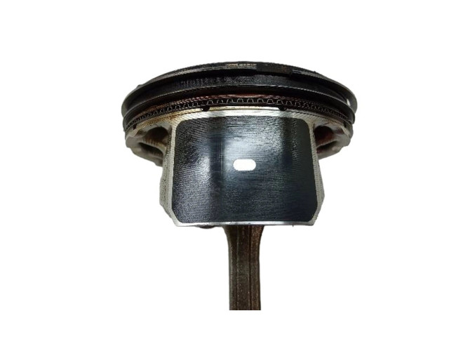  Поршень с шатуном  SKYACTIV  Mazda 3  