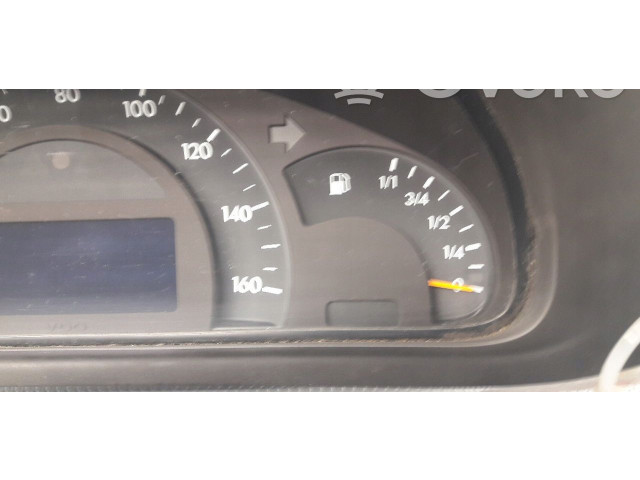 Přístrojová deska Mercedes-Benz C W203 2001 A2035400211