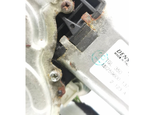 Турбина Двигатель стеклоочистителя заднего стекла Fiat 500  MS2596001371, C757   для двигателя 77042      