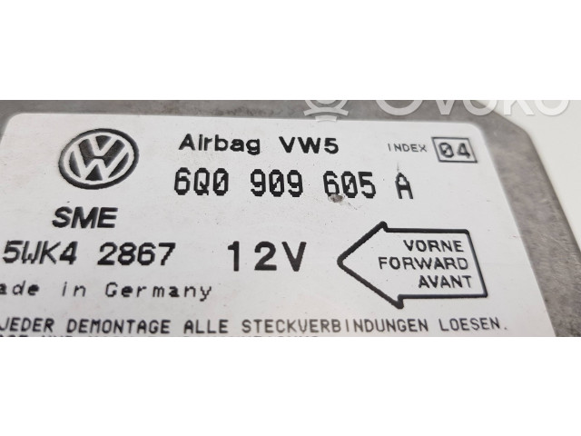 Řídící jednotka 038906012FB Volkswagen Golf IV 2001