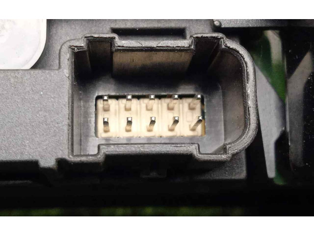 Панель приборов Audi A6 S6 C4 4A