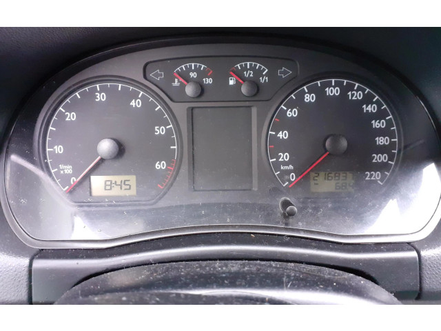 Přístrojová deska  Volkswagen Polo IV 9N3 2002 6Q0920800P  