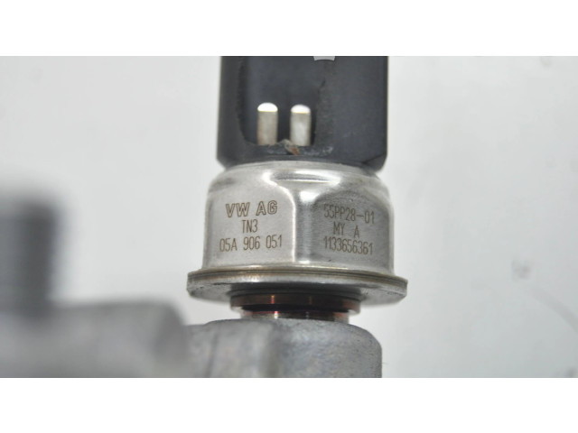 Vstřikovací lišta Audi A6 S6 C7 4G CDUC