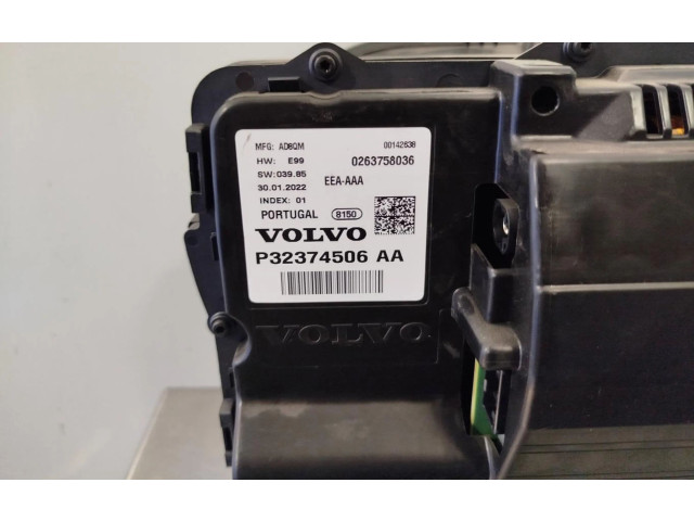 Přístrojová deska Volvo XC60 2022 32374506AA