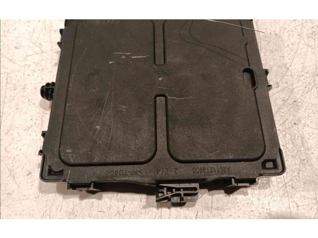 Блок предохранителей 284B04064R Dacia Jogger