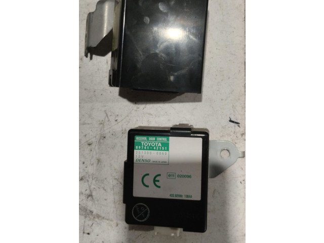 Řídící jednotka 89661-42670, 89661-42670 Toyota RAV 4 (XA10) 2001
