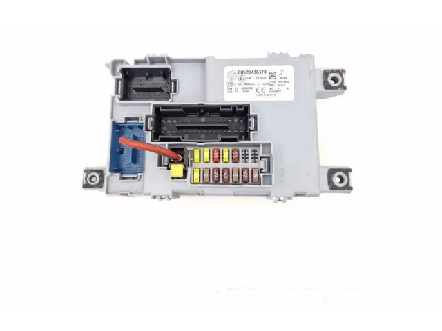   Pojistková skříňka 00520486370   Fiat Panda III 2012