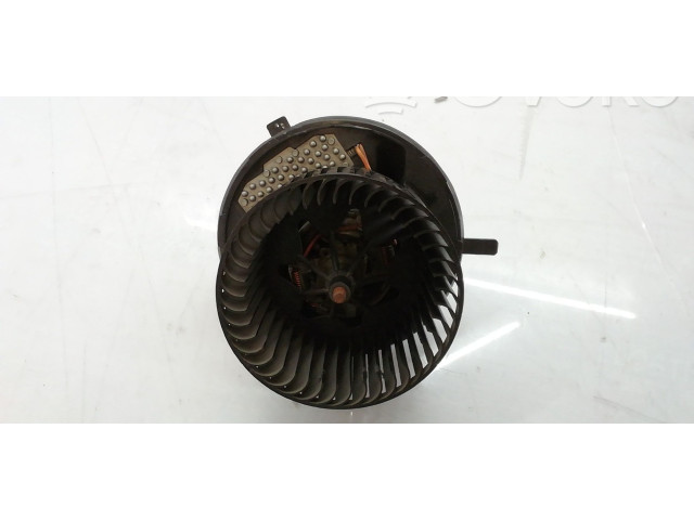Вентилятор печки    F998922Q, F998922   Volkswagen Caddy