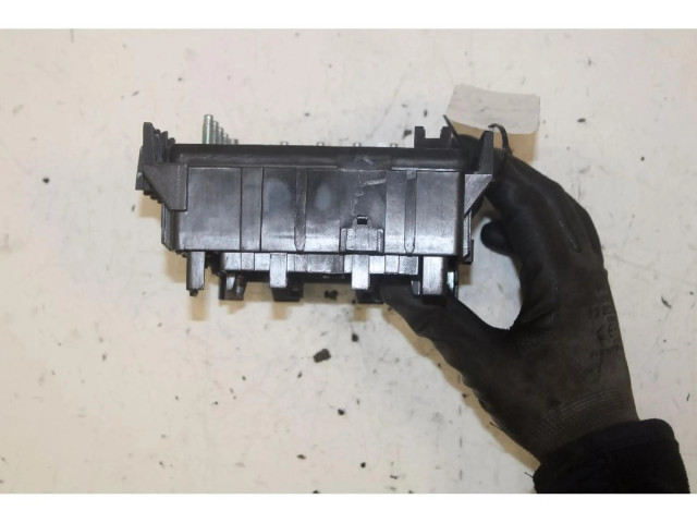   Pojistková skříňka    Jeep Compass 2017