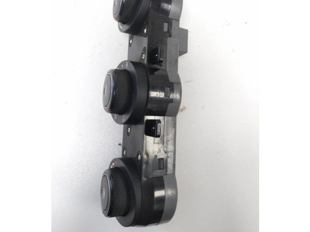 Блок управления климат-контролем 972501H200E KIA Ceed