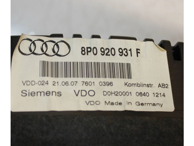 Панель приборов 8P0920931F   Audi A3 S3 8P       