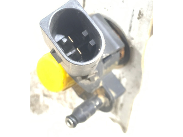 Форсунка 059130277AB, 050199277AB    Volkswagen Phaeton   