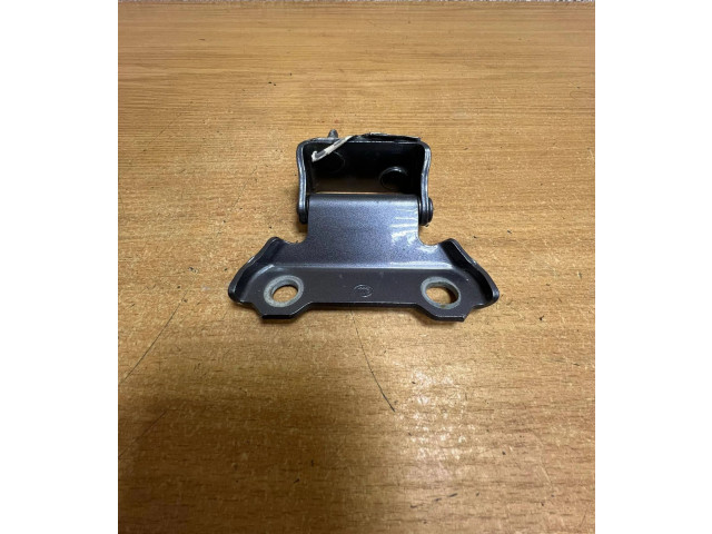 Передняя нижняя петля 1840 Lexus NX 2020