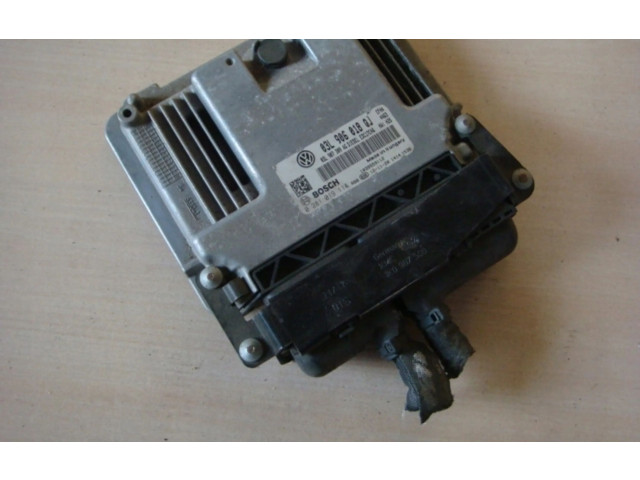 Блок управления двигателя 03L906018QJ Skoda Yeti (5L)