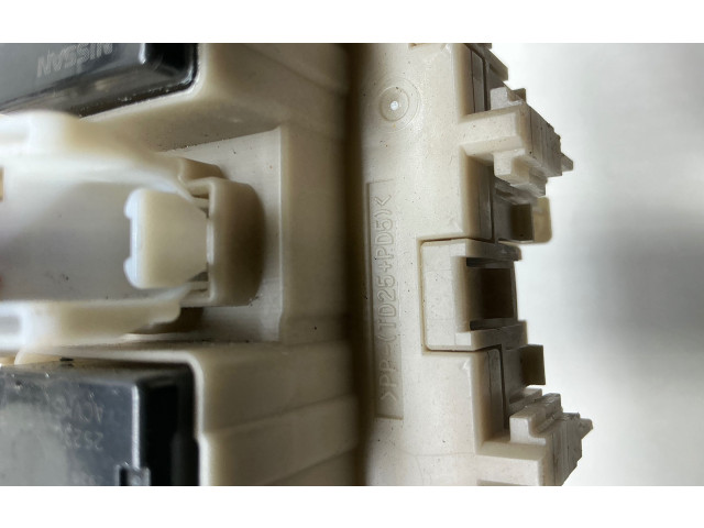   Pojistková skříňka 252307990A, ACVN51212   Nissan Murano Z52 2021