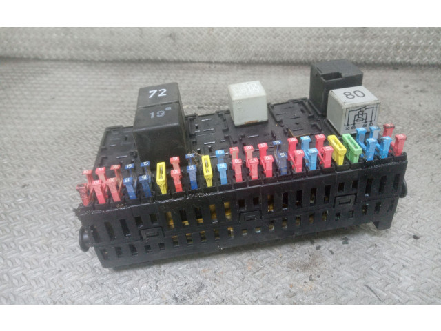 Блок предохранителей 357937039 Volkswagen Golf II